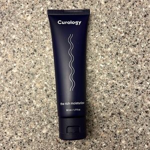 Curology moisturizer